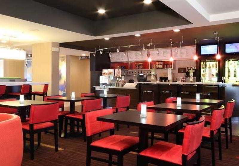 Courtyard By Marriott Топика Ресторан фото